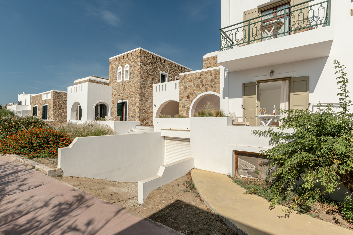 Book your wedding day in Plaka Hotels